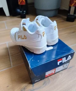 Sneakersy Fila nowe rozmiar 25