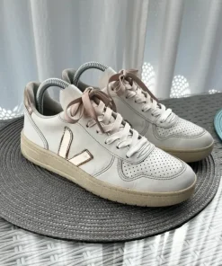 Snygga sneakers från VEJA