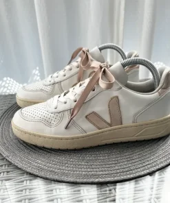 Snygga sneakers från VEJA