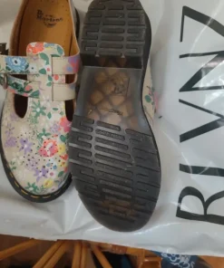 Sommarskor från DrMartens