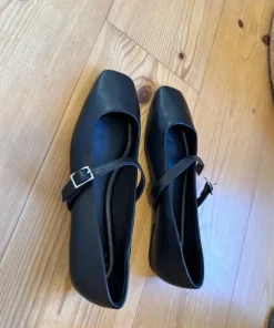 Sorte sko fra asos