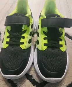 Sprzedam buty Adidas rozmiar 32