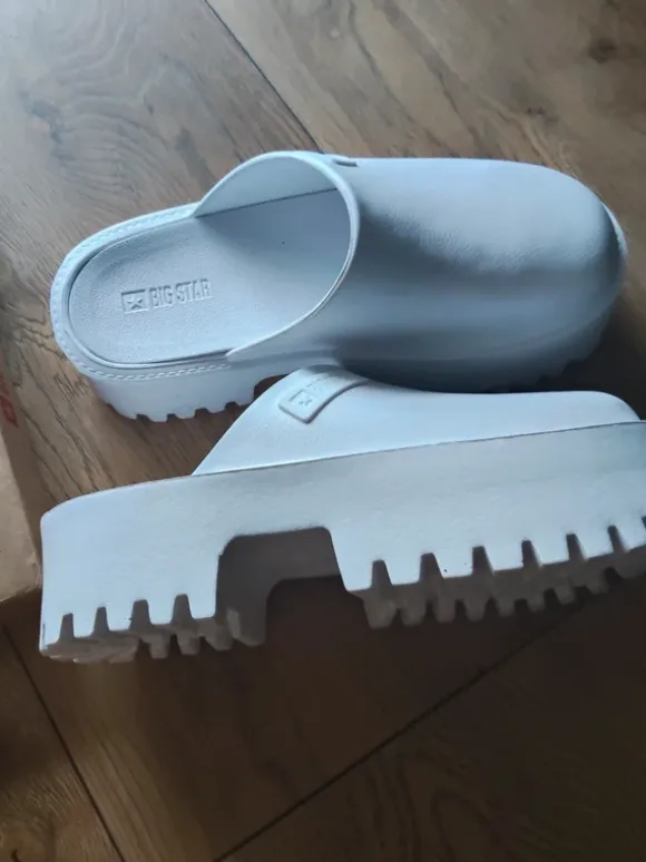 Sprzedam klapki trepy