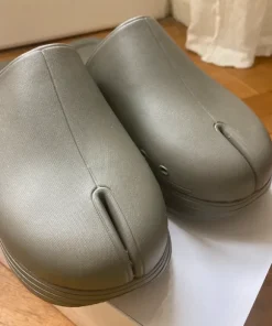 Suicoke slippers: Polka