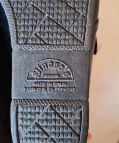 Supersköna skor i äkta läder stl 40