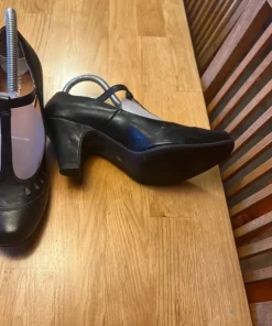Svarta klackskor Bianco footwear Storlek 38