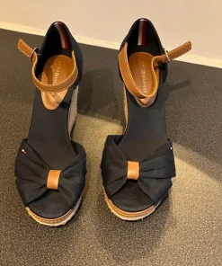 Tommy Hilfiger blå kilehæle
