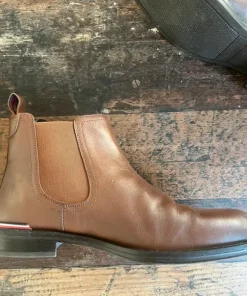 Tommy Hilfiger chelsea boots