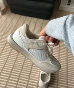 Tommy Hilfiger sneakers
