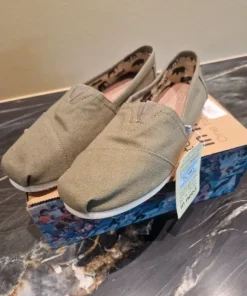 Toms loafers