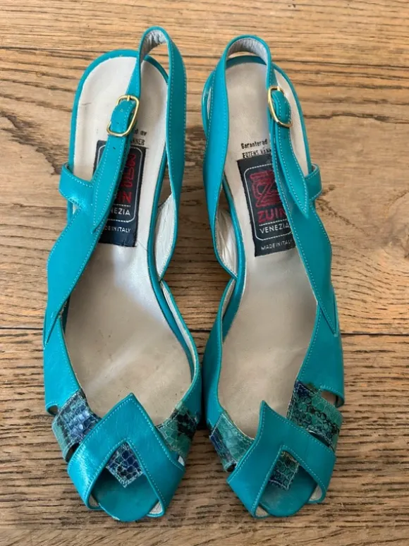 Turkosa vintage skor 70 tal storlek 37 skinn