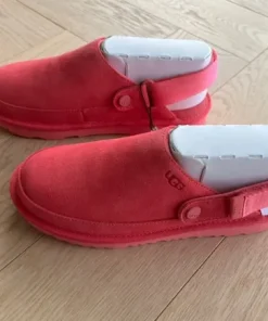 UGG clogs