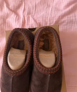 UGG Tasman