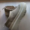 UGG Tasman weather hybrid NEW, size 40 (39)