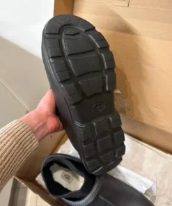Ugg Tasman X