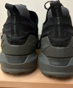 Under Armour buty treningowe / HOKA
