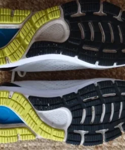 Under Armour storlek 42.5