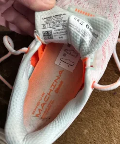 Under Armour str 38,5