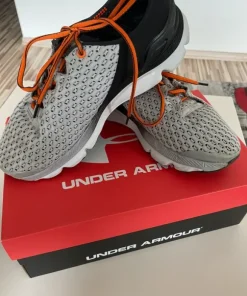Under Armour UA SpeedForm