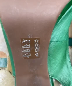 Up A Tree Heels