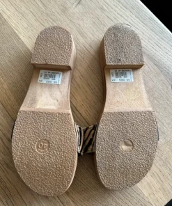 Up a tree sandal med spænde