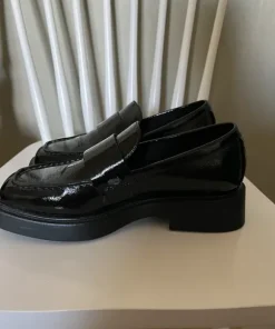 Vagabond loafers