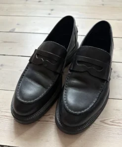 Vagabond loafers