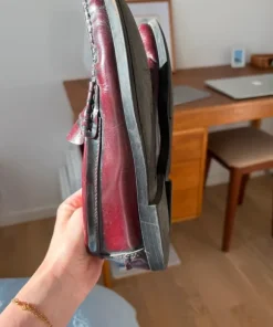Vinrøde loafers