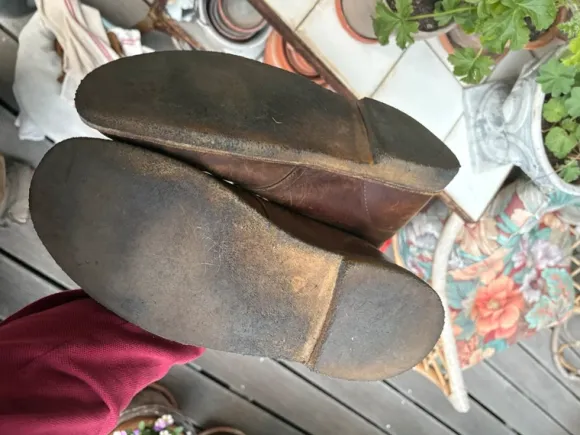 Vintage Clarks dessert boots
