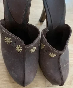 Vintage heels leather mules sandals