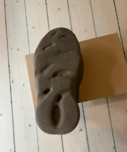 Yeezy foam runner