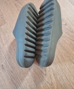 Yeezy slider