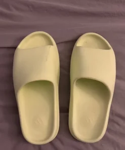 Yeezy Slides