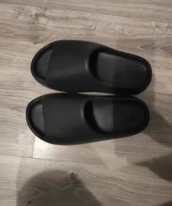 Yezzy