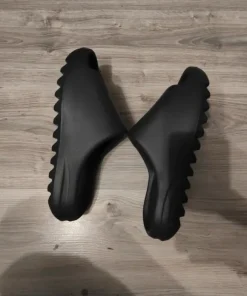 Yezzy