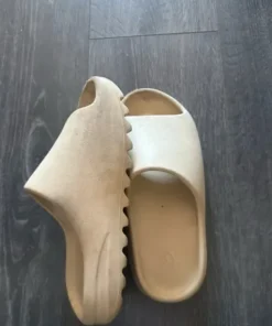 Yezzy slides