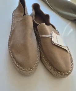 Zamszowe espadryle