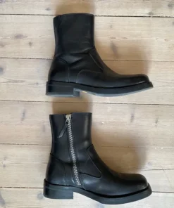 Zip boot