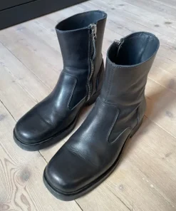 Zip boot